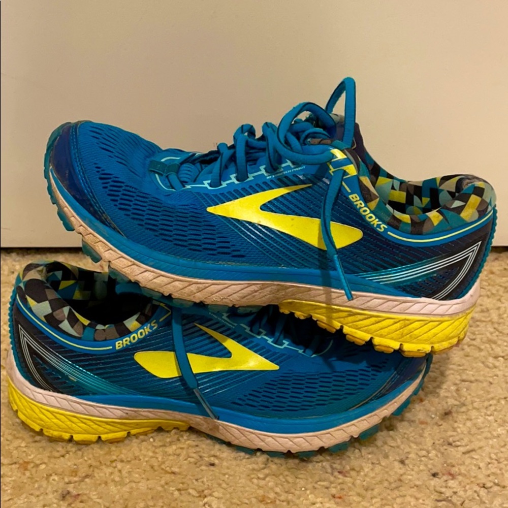 Brooks Ghost 10 Running Shoes